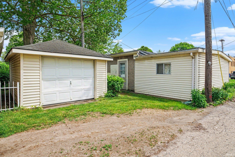 Listing Image 29