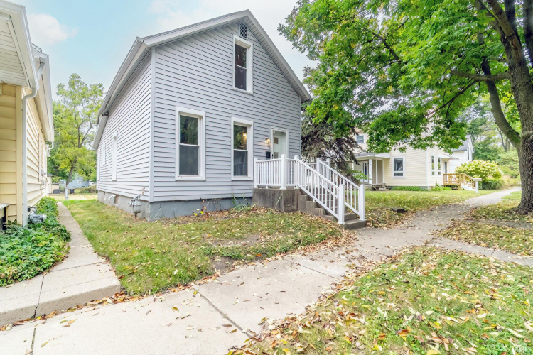 Listing Image 28