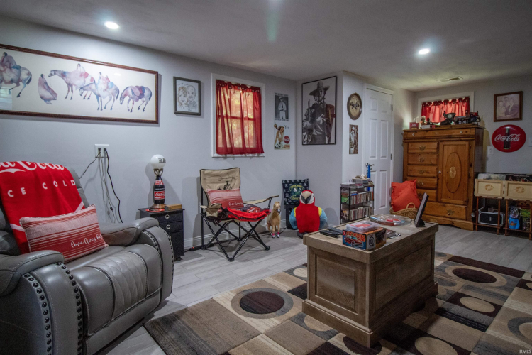 Listing Image 23
