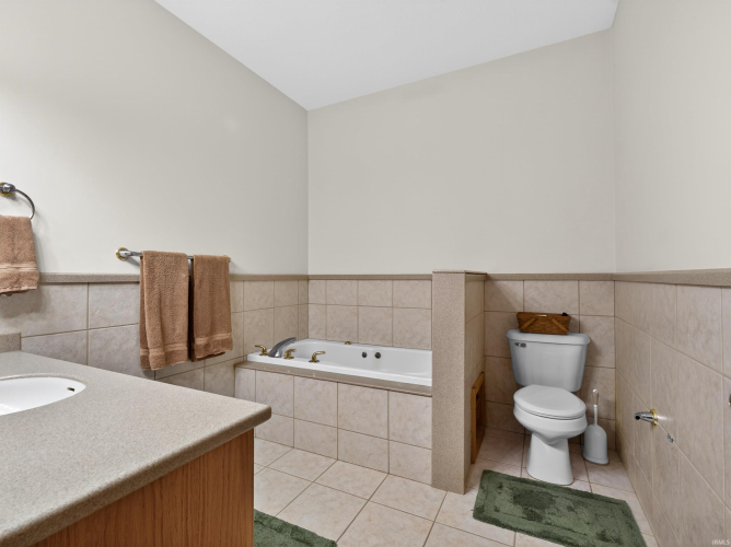 Listing Image 30