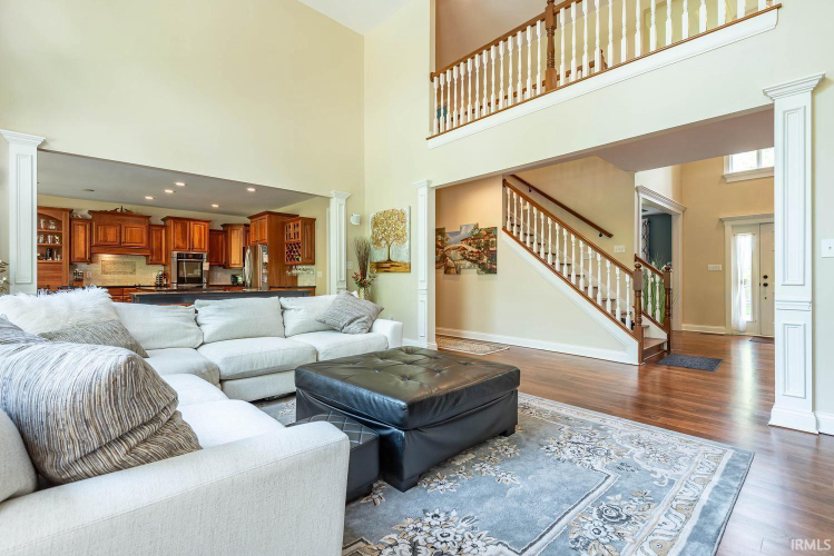 Listing Image 11