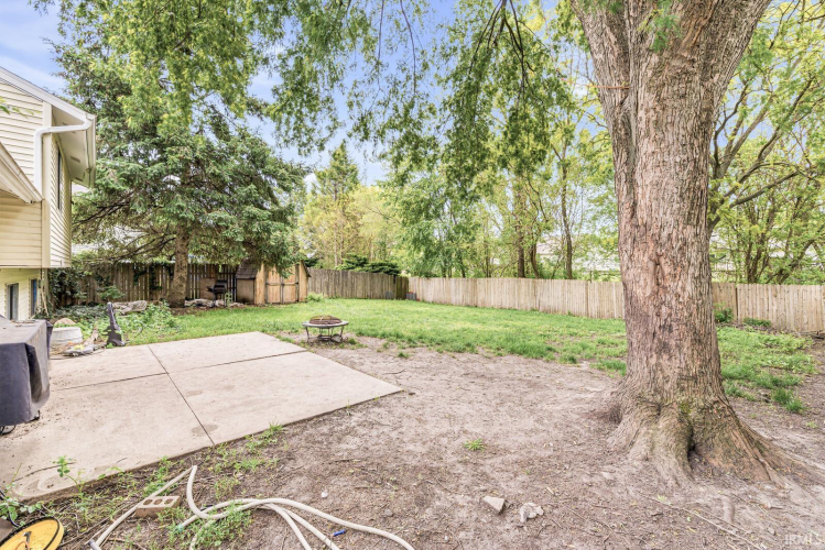 Listing Image 17