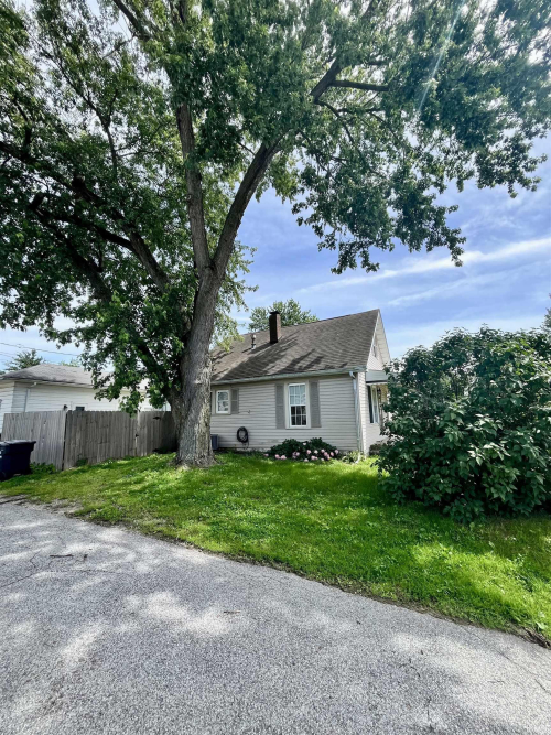 Listing Image 15