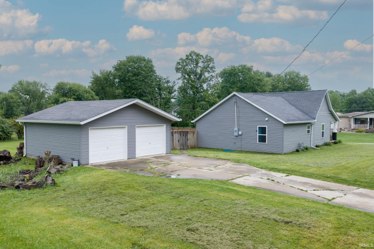 Listing Image 20