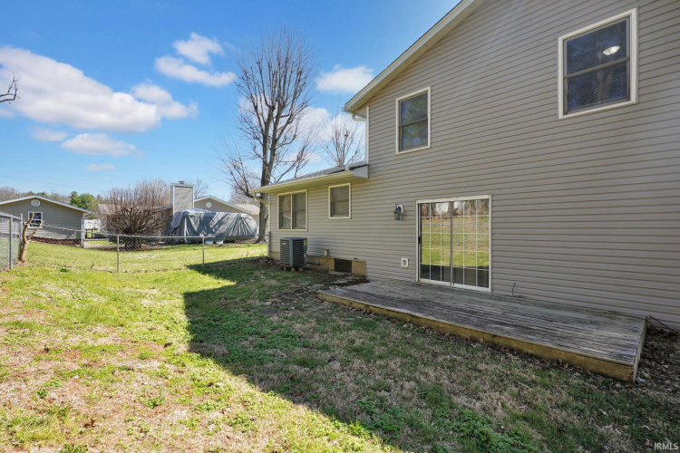 Listing Image 15