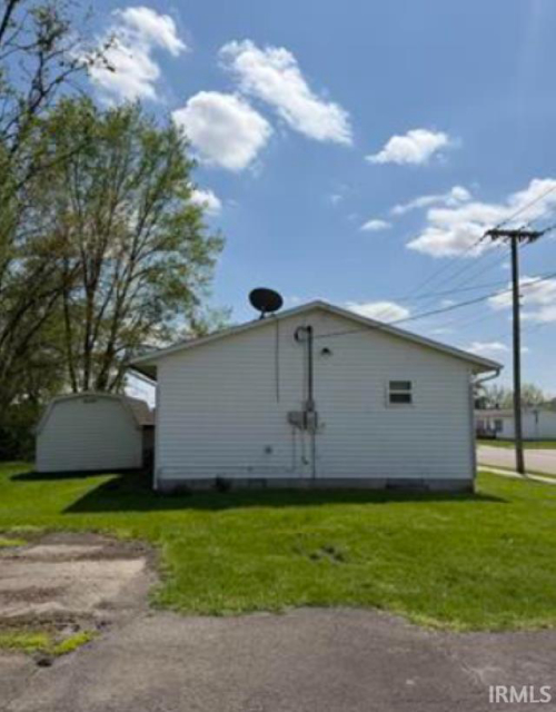 Listing Image 3