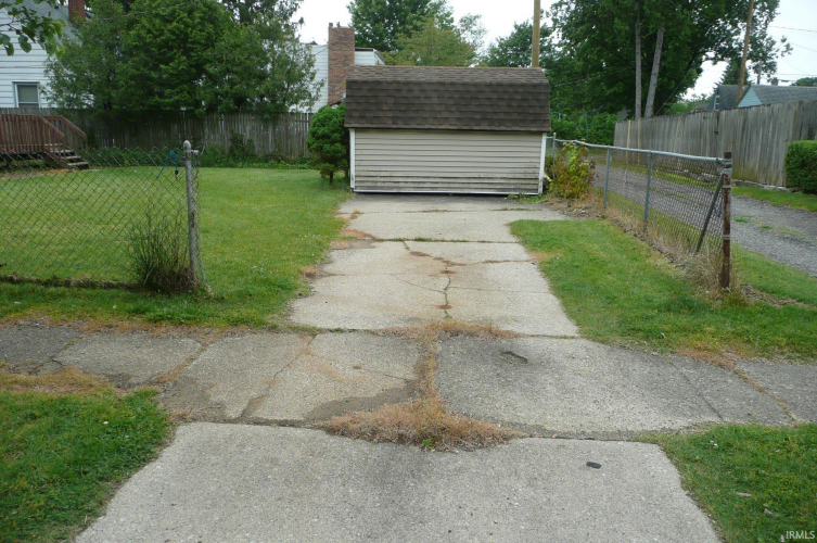 Listing Image 23
