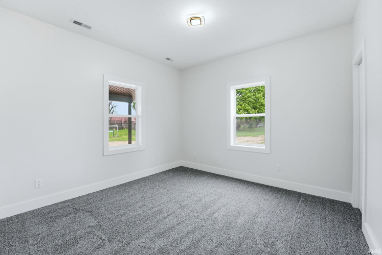 Listing Image 34