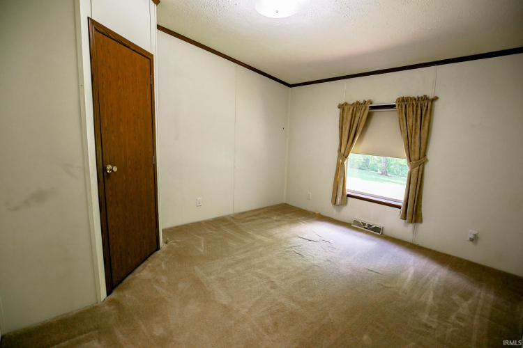 Listing Image 28