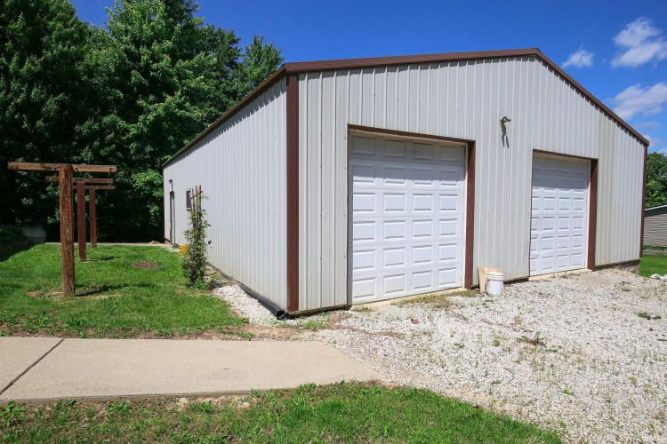 Listing Image 6