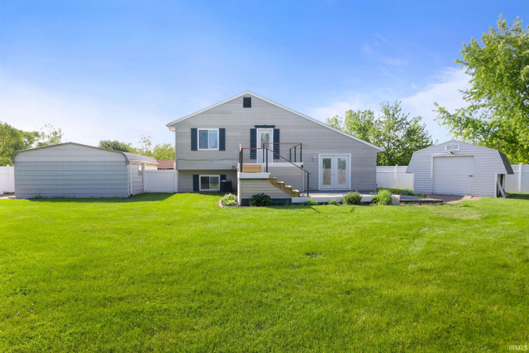 Listing Image 17
