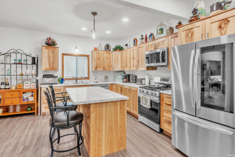 Listing Image 14
