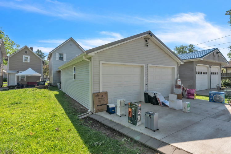 Listing Image 7