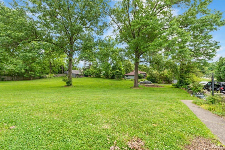 Listing Image 14