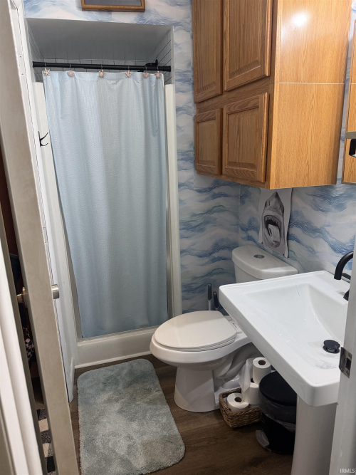 Listing Image 16