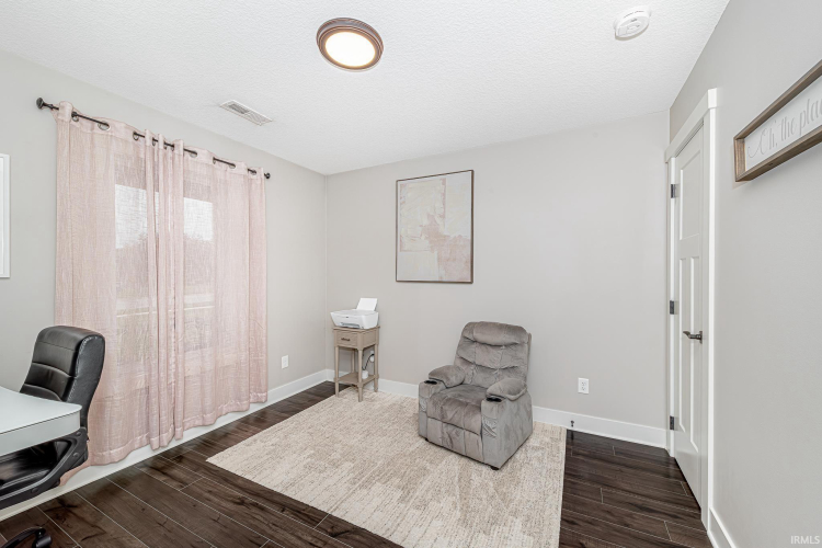 Listing Image 34