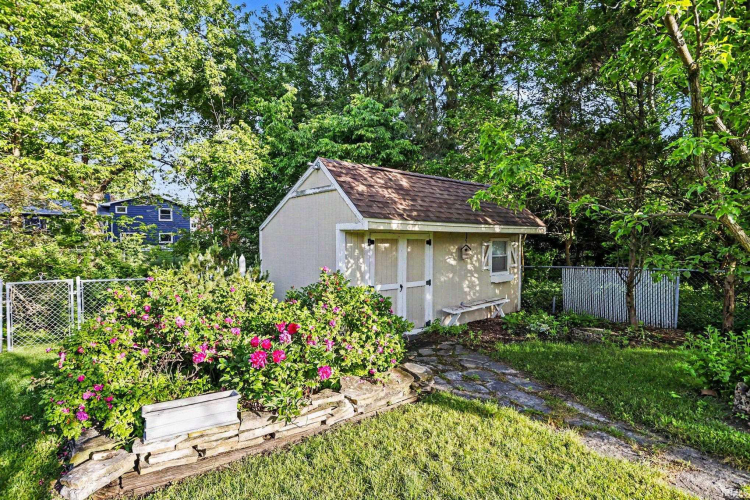 Listing Image 29