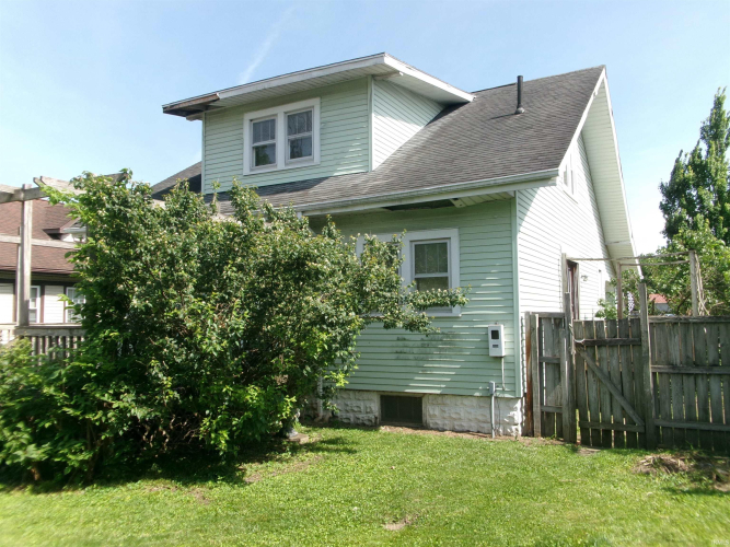 Listing Image 6