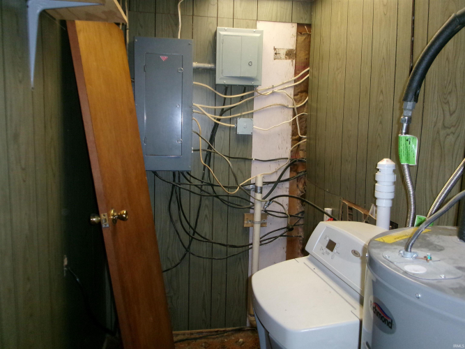 Listing Image 8