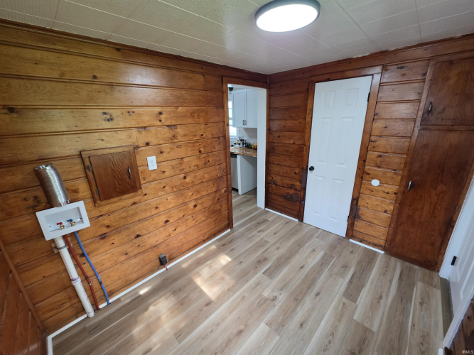 Listing Image 28