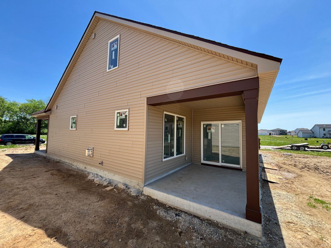 Listing Image 5