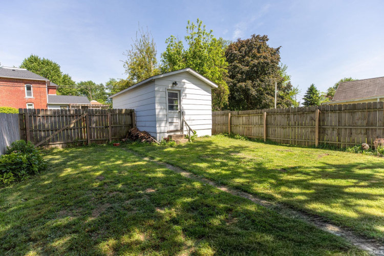 Listing Image 18