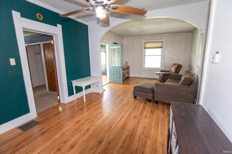 Listing Image 7
