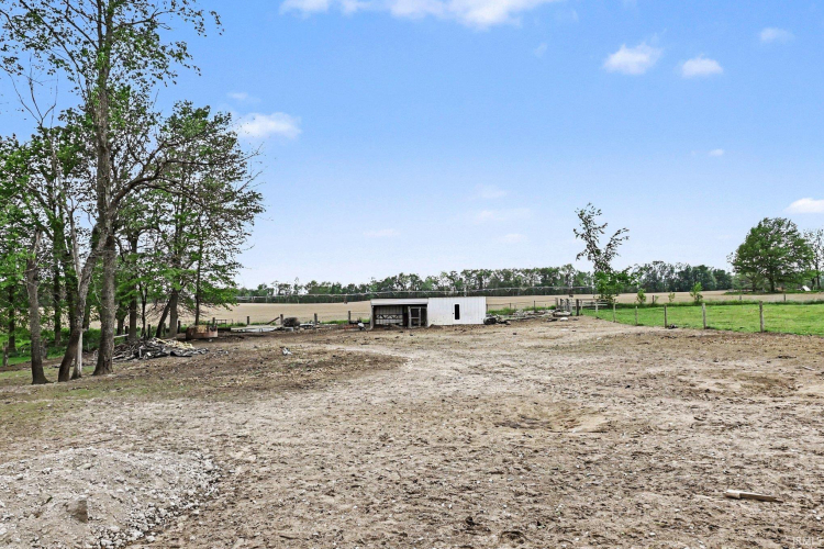 Listing Image 28