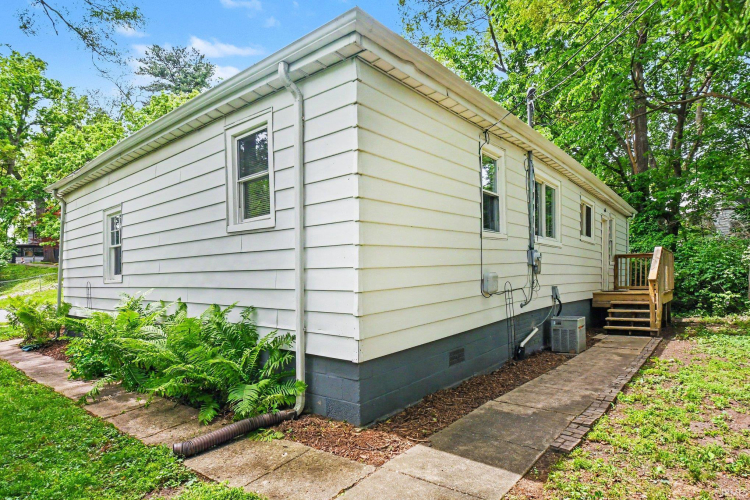Listing Image 23