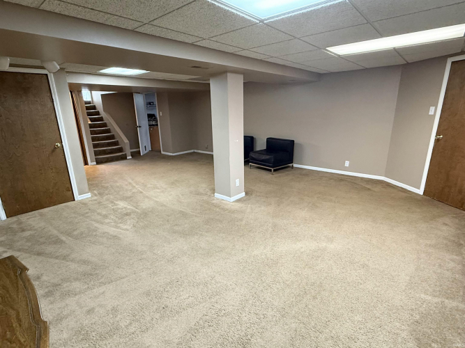 Listing Image 24