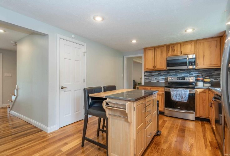 Listing Image 14