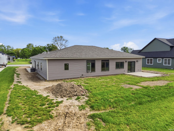 Listing Image 19