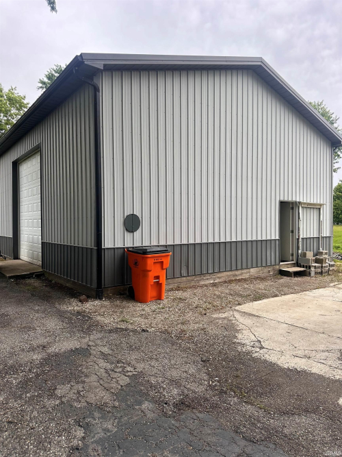 Listing Image 29