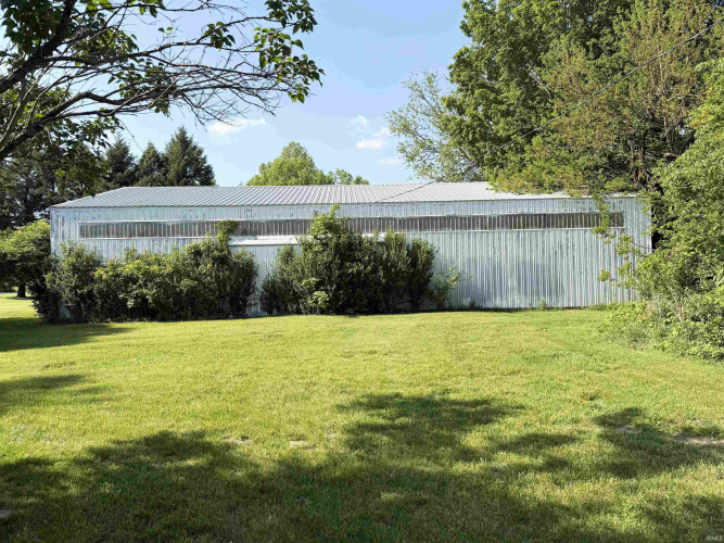 Listing Image 6