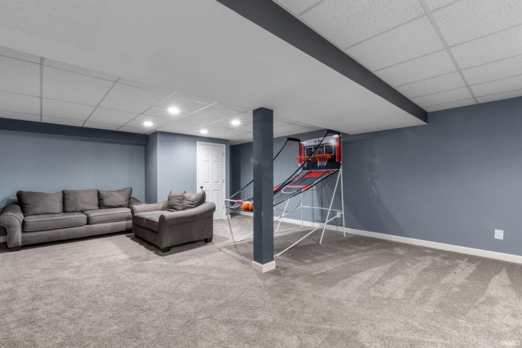 Listing Image 14