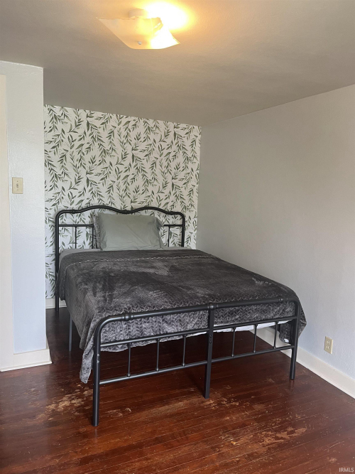 Listing Image 17