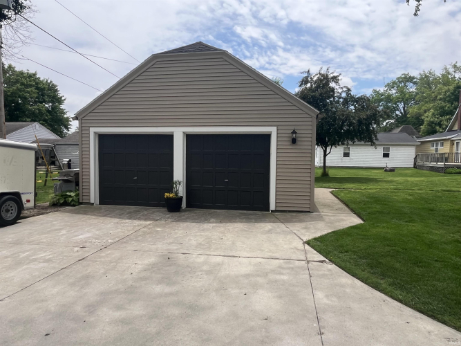 Listing Image 33