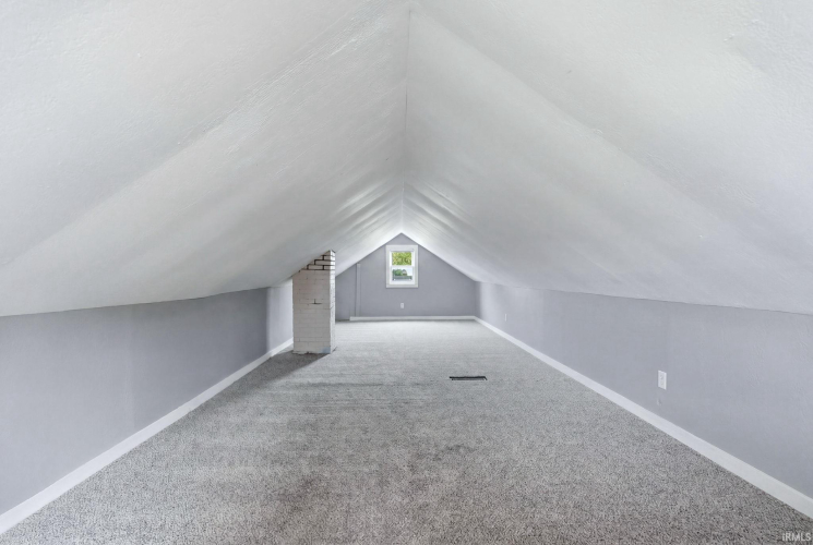 Listing Image 33
