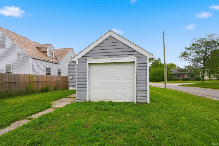 Listing Image 35
