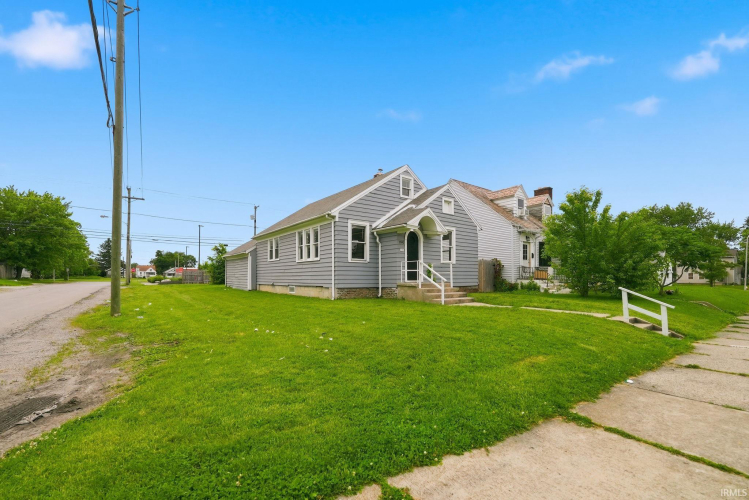 Listing Image 5