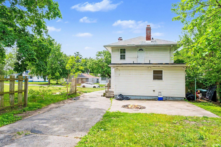 Listing Image 16