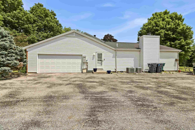 Listing Image 42