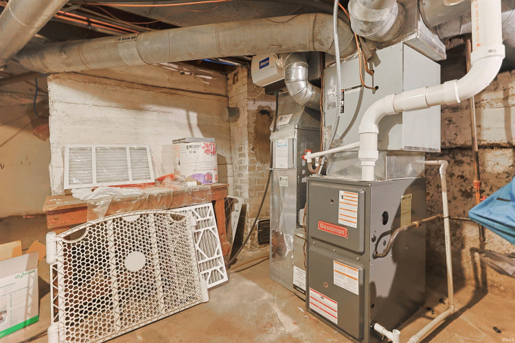 Listing Image 30