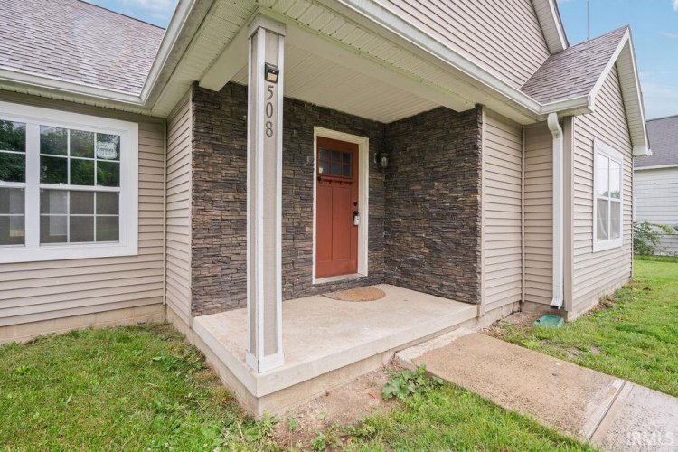 Listing Image 5