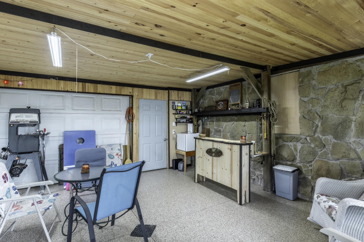 Listing Image 26