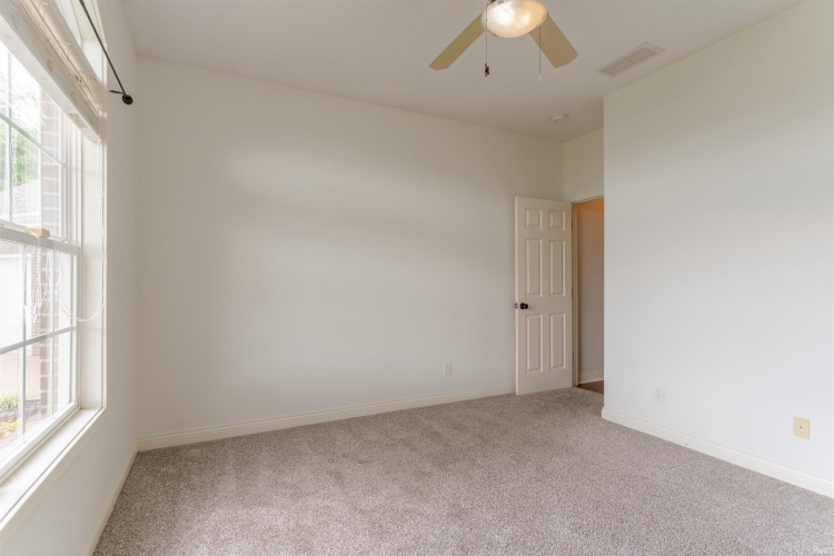 Listing Image 30