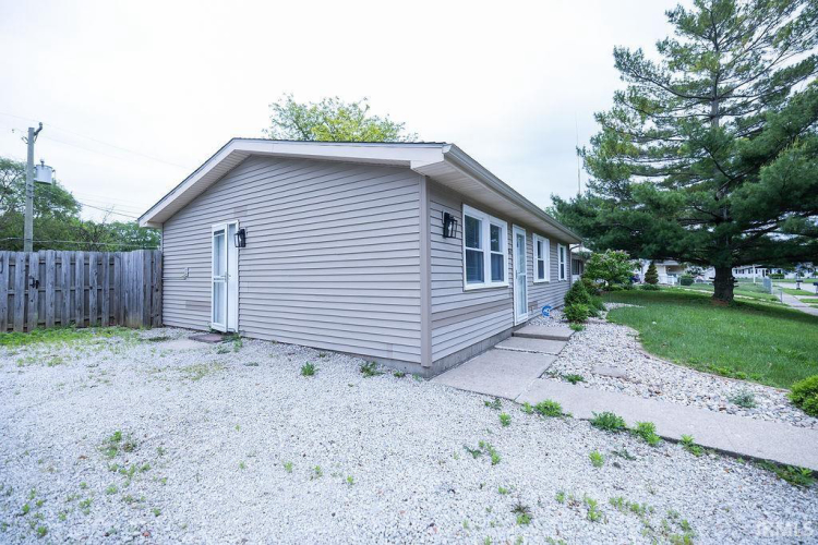 Listing Image 28