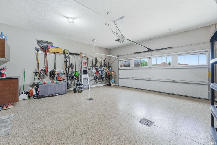 Listing Image 37