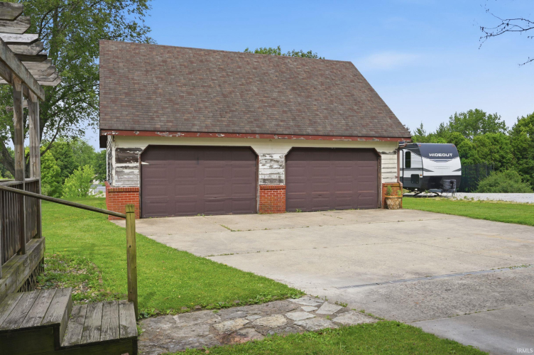 Listing Image 24