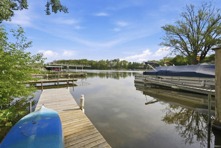 Listing Image 23